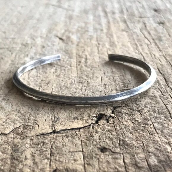 Oxidized Sterling Silver Pyramid Triangle Open Cuff Bangle Bracelet 3mm Wide - Picture 3 of 7